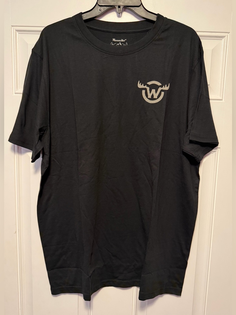 Moosejaw men’s medium or xl fearsome critter s/s tshirt- nwt